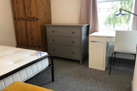 cromwell-street,-ln2-5lp;-4-bed-&amp;-2-bath-image-8.jpg