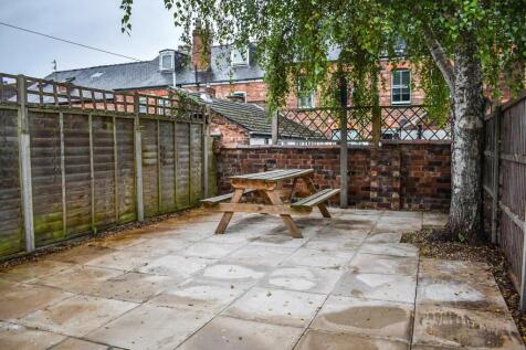 cromwell-street,-ln2-5lp;-4-bed-&amp;-2-bath-image-20.jpg