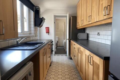 32-kirkby-street---4-bed-image-2.jpg