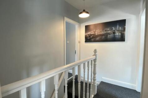 32-kirkby-street---4-bed-image-3.jpg