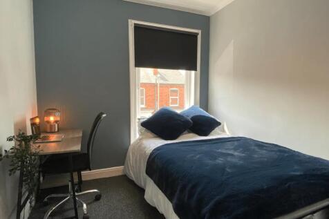 32-kirkby-street---4-bed-image-7.jpg