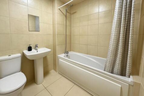 new bathroom.jpeg