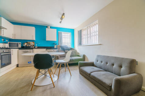 162G Forster spare rooms.jpg