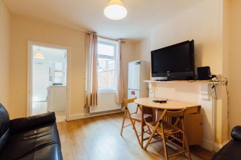 bedford-street,-ln1-1na---4-bed-image-8.jpg