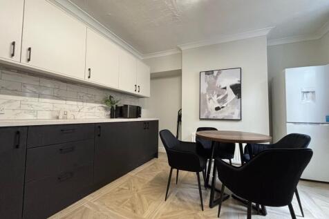 Kitchen - 26 Victoria.jpeg