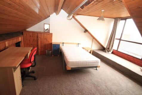 victoria-terrace,-ln1-1hz---4-bed-image-4 (1).jpg