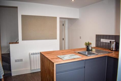 6 St Faith - Kitchen.jpg