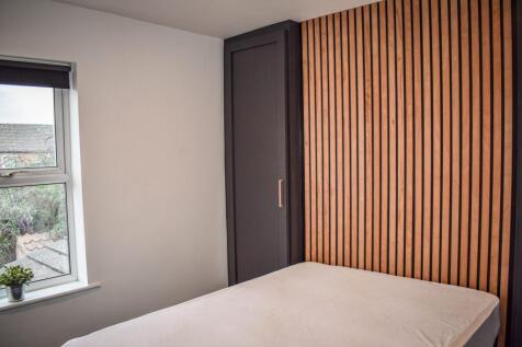 6 St Faith - Bed (4).jpg