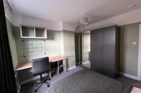 5 Victoria Terrace - Bedroom 2.jpg