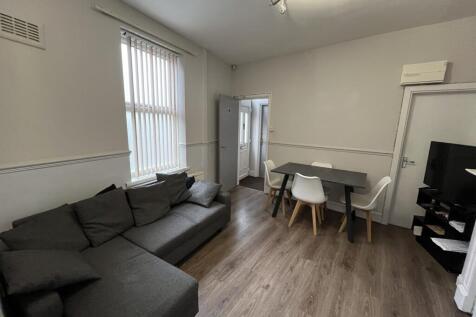 8 Rosemary Lane - Living Room.jpg