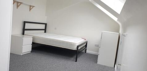 25 Cranwell Street - Bedroom(5).jpeg