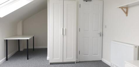 25 Cranwell Street - Bedroom 5.jpeg
