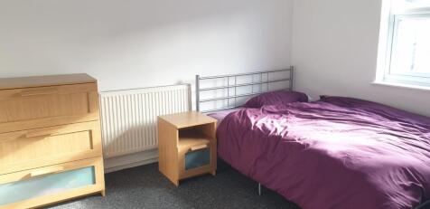 12 Kirkby Street - Bedroom3.jpeg