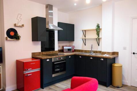 Flat 4 - Bank Street - Kitchen.jpg