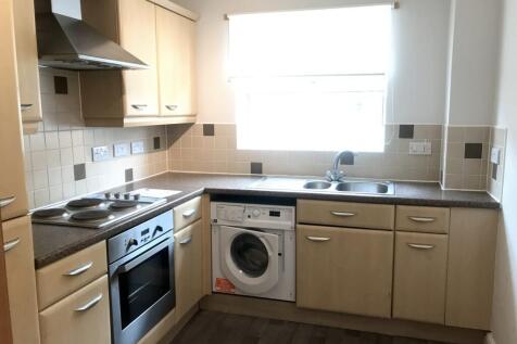 111 Riverside Drive - Kitchen.jpg
