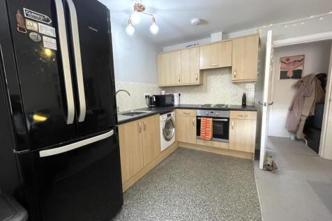 3 Robey Court - Kitchen.jpg