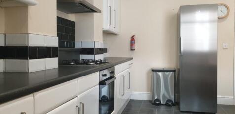 14 Arboretum View - Kitchen(1_.jpeg