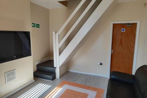 WhatsApp Image 2025-08-21 at 12.19.21 (1).jpeg