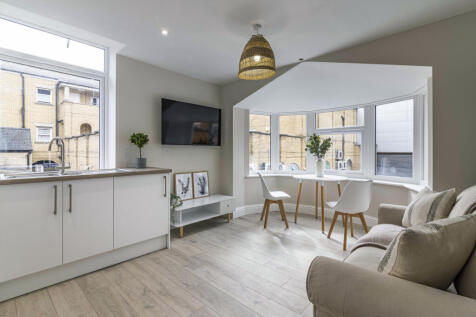 157HighStreet-23 2.jpg