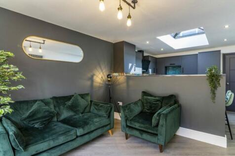 29vinestreet-43-scaled-1-1240x720.jpg