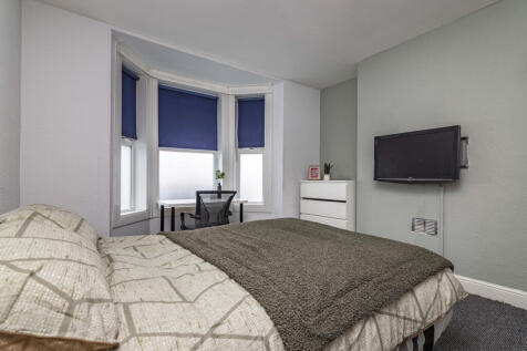 8RobeyCourt-2.jpg