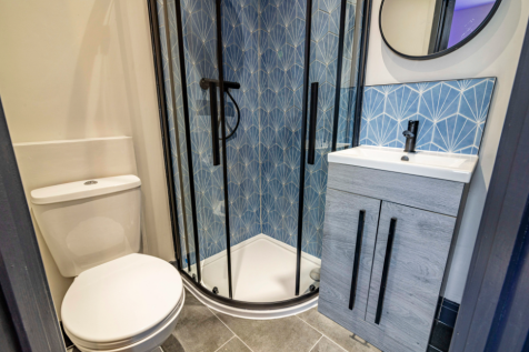 80 Ripon Street - Ensuite.png