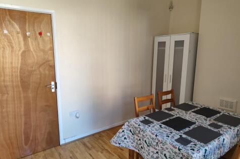 WhatsApp Image 2025-08-21 at 12.19.21 (4).jpeg