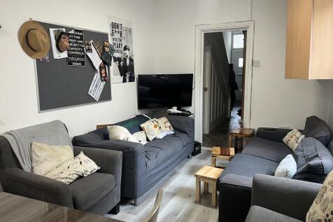 Living room.JPG