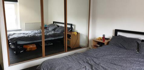 bed 2.jpeg