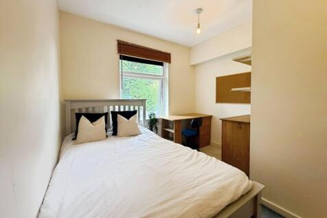 PHOTO-2025-09-09-11-06-24 2.jpg