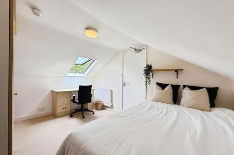 PHOTO-2025-09-09-11-06-22 5.jpg