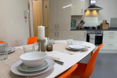 Longdales Lodge - Dining.jpeg