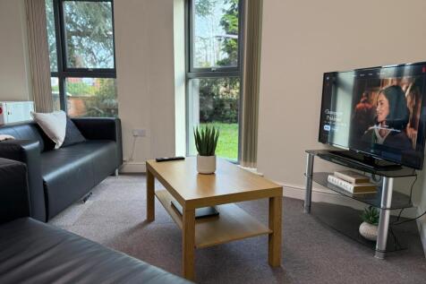 Longdales Lodge - Living Room .jpeg