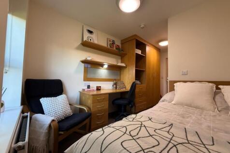 Longdales Lodge - Bedroom 3.jpeg