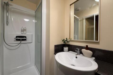 Longdales Lodge - Ensuire 2.jpeg