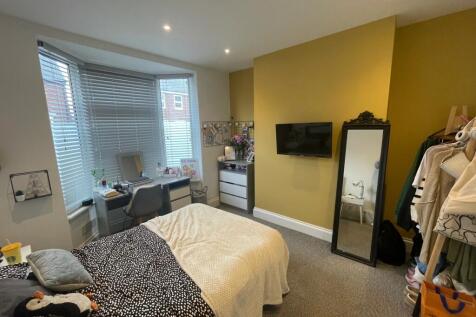 derwent-street,-ln1-1sl---4-bed-image-8.jpg