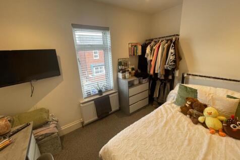derwent-street,-ln1-1sl---4-bed-image-6.jpg