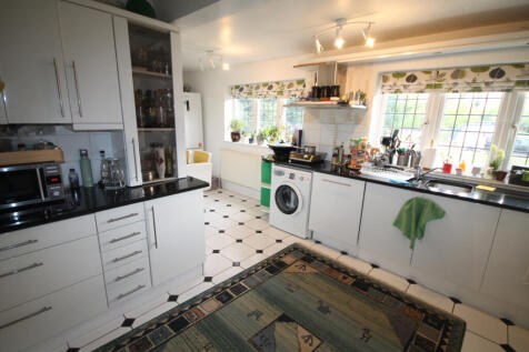 Kitchen/dining area