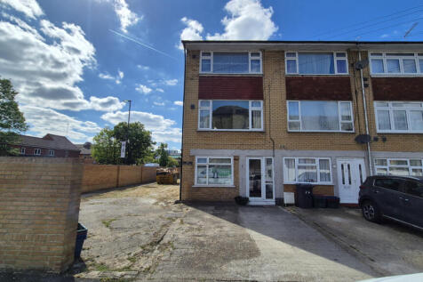 First floor floor flat