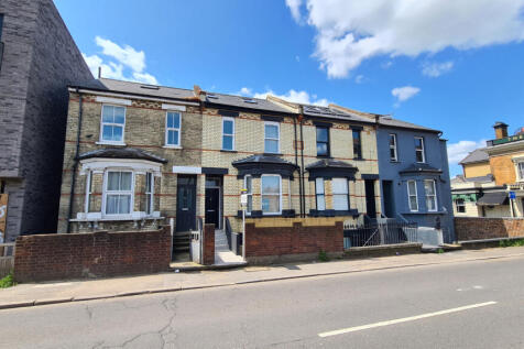 1 bed flat to rent Windmill Road, Brentford TW8