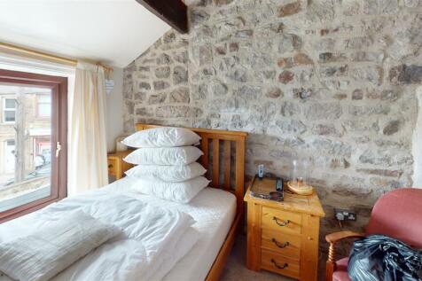Irish-Bar-Bedroom(2).jpg