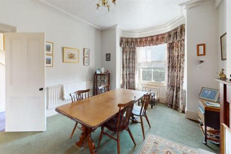 Pendle-View-Dining-Room.jpg
