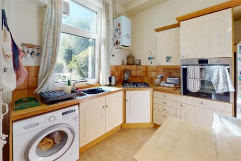 Pendle-View-Kitchen.jpg