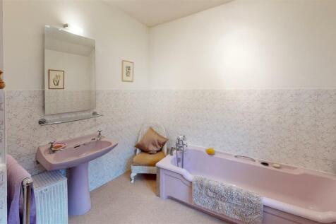 Rose-Cottage-Bathroom.jpg