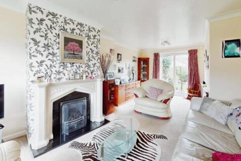 9d719045-Woodfield-Drive-Bradley-Living-Room.jpg
