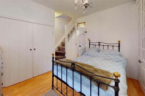 67-Main-Street-Bedroom.jpg
