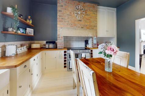 Thorncliffe-Kitchen.jpg