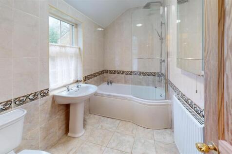 Bridge-House-Bathroom 1.jpg