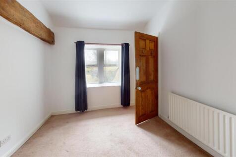 Lodge-Cottage-Bedroom 1.jpg