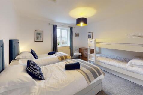 Sunny-Bank-Cottage-Bedroom(1).jpg